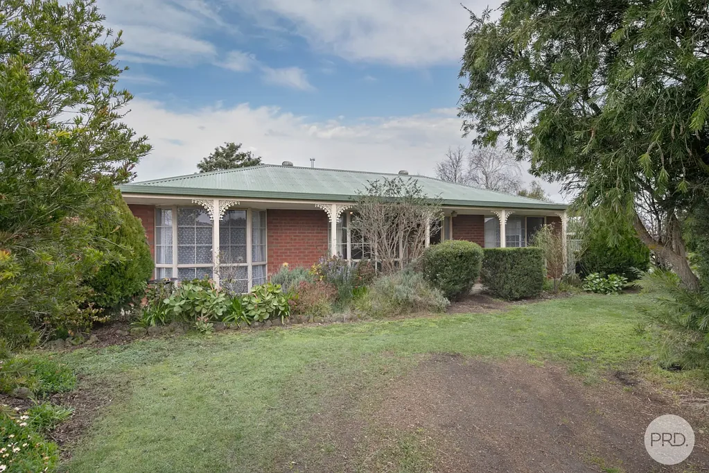 MODERN COMFORTS, QUIET COURT LOCATION