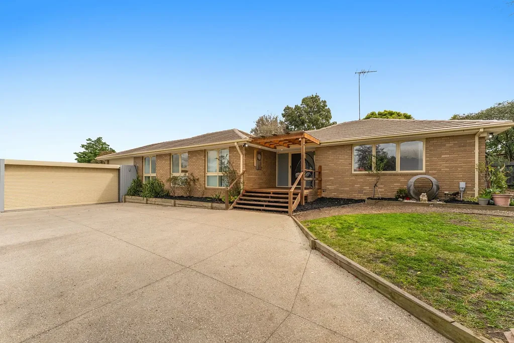 Berwick 4ਬੈੱਡਰੂਮ Hilltop Opportunity on 916m²