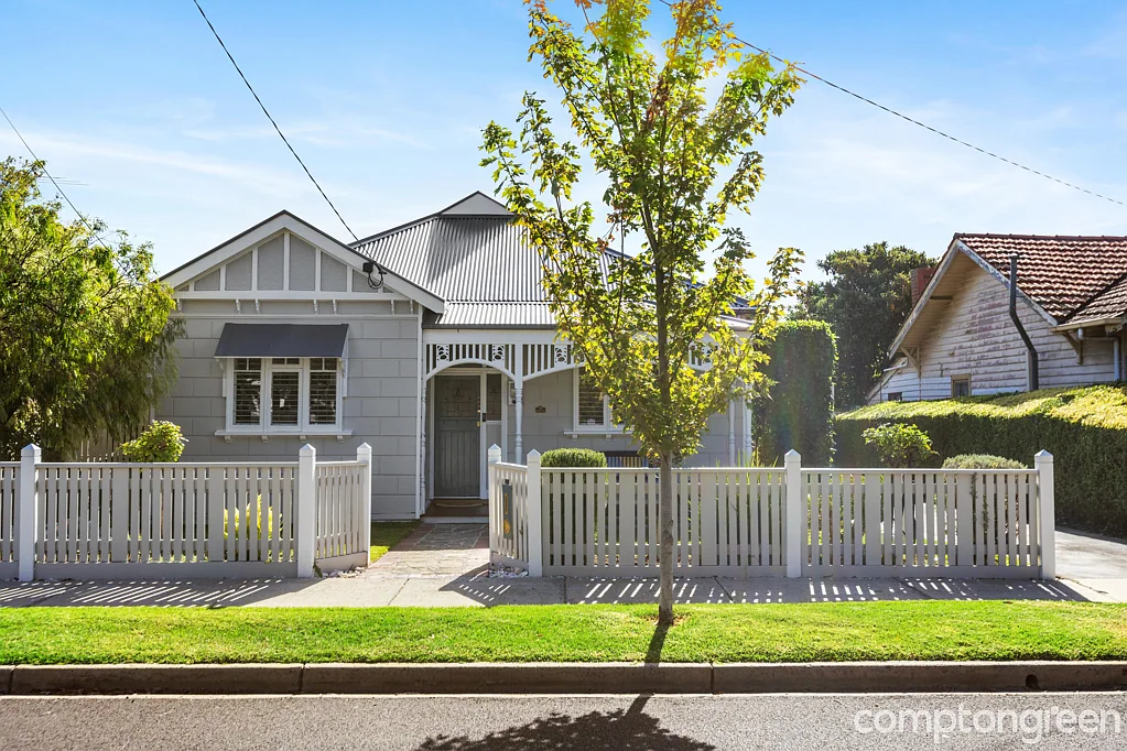 25 Mirls Street, Newport, VIC 3015