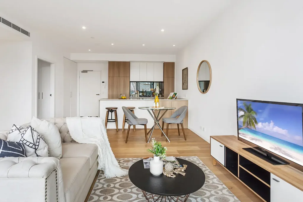 Executive style living with Chatswood CBD on its doorstep