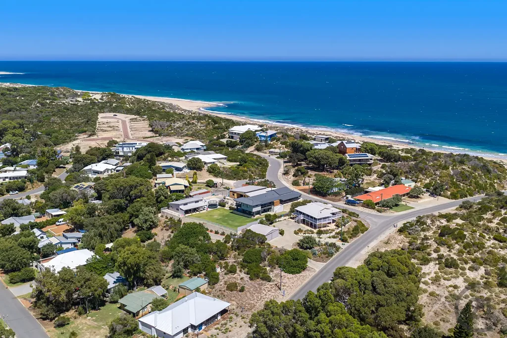 Dawesville Rare Opportunity to Build just a minute from the Beach!!