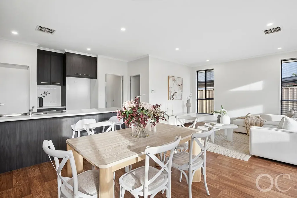 Seaford Meadows 4 Slaapkamer Open the Door to Fresh, Family Living