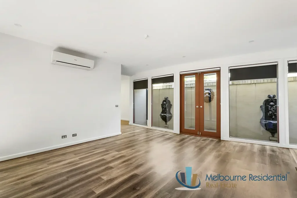 Prestige location, so spacious and impressive easy living