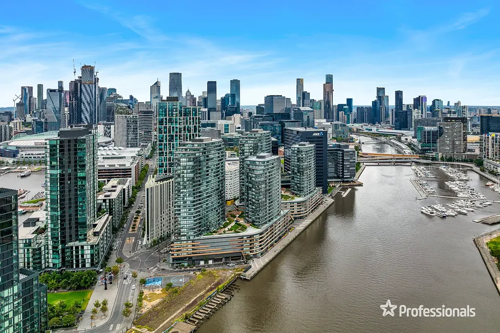 Docklands 2 Bedroom Submerge Yourself in Lavish Waterfront Living