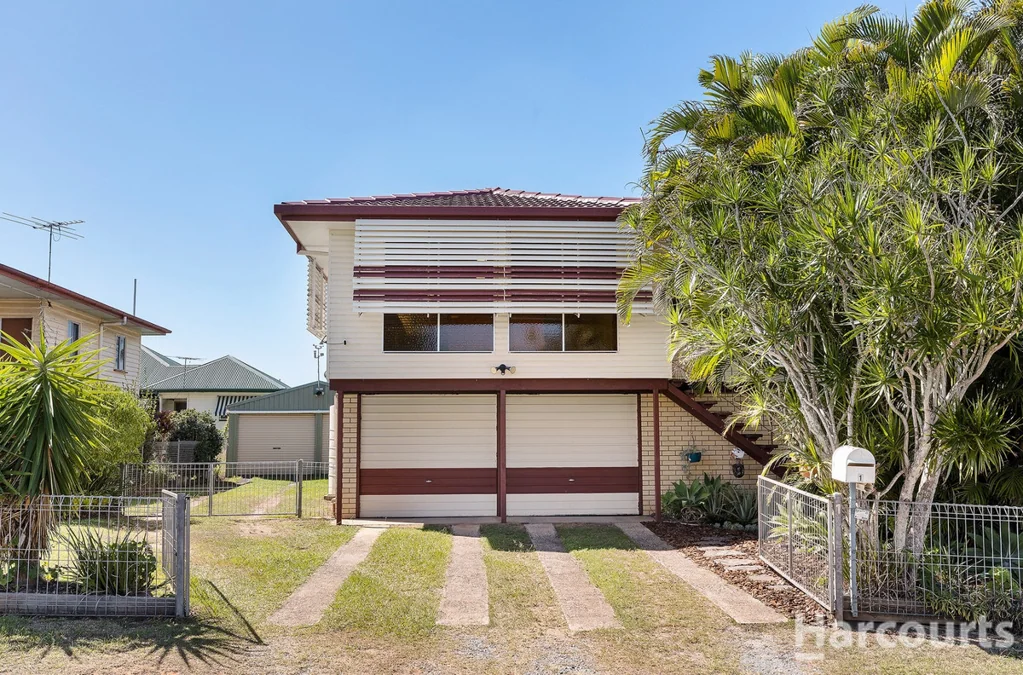 Strathpine 3房 宽敞空间 侧门通道 储物便利 三卧带柜 主卧空调 宽敞厨房 充足储物 独立洗衣 大型露台 安全围栏 交通便利 Meticulously Maintained and Owner Occupied