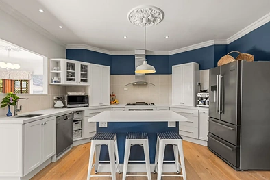 44 St George Crescent, Sandy Point, NSW 2172, 6房, 3浴, House