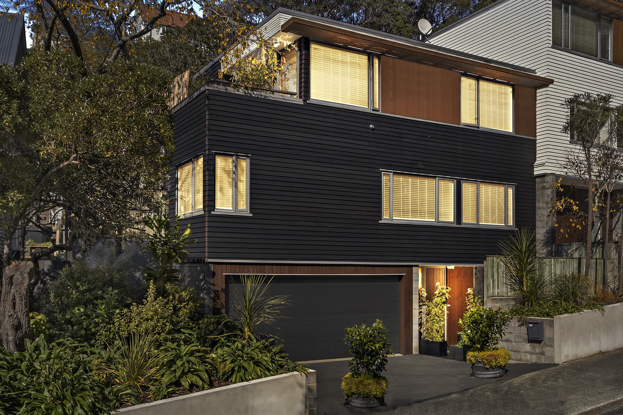 Kelburn 3 Bedroom PREMIUM LOCATION - EASY LIVING FOR YOU
