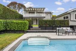 12 Fairholme Avenue, Epsom