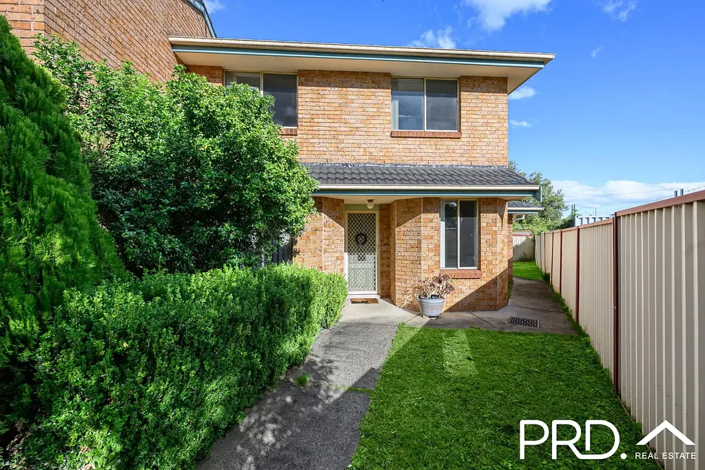 East Hills 3ਬੈੱਡਰੂਮ Easy Care Living in a Convenient Setting