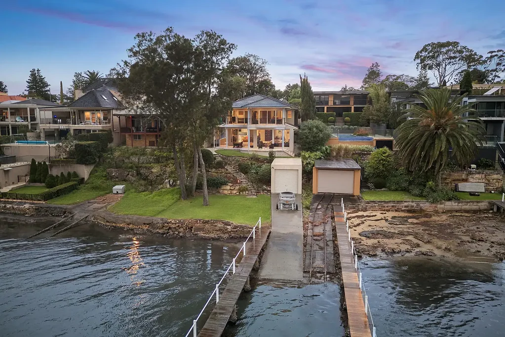 24 Albany Street, Point Frederick, NSW 2250