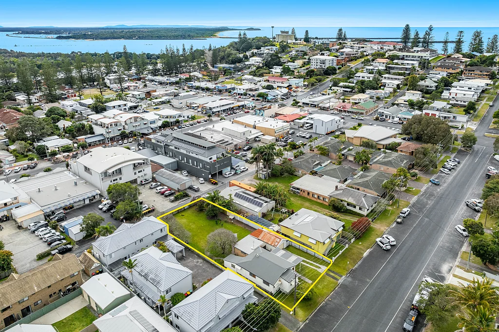 25 Beach Street, Yamba, NSW 2464