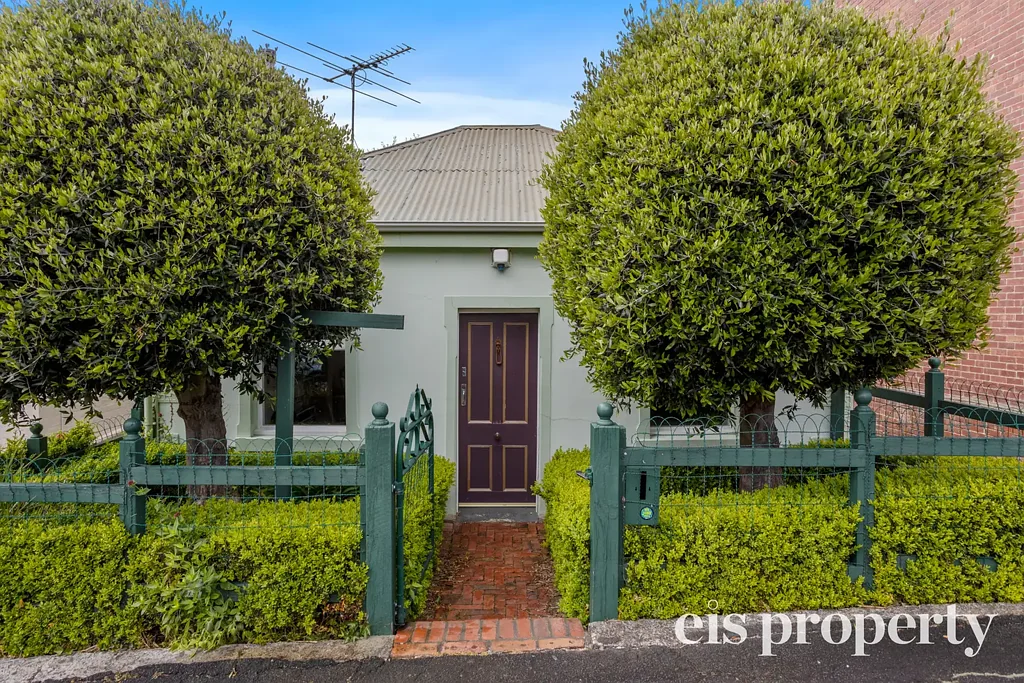 220 Bathurst Street, West Hobart, TAS 7000