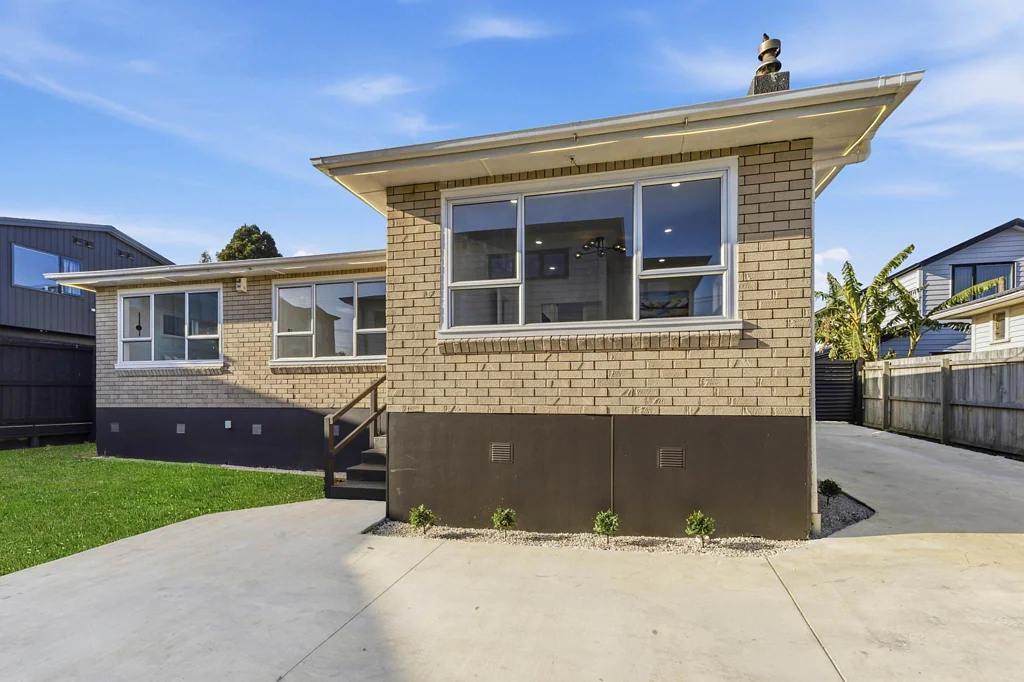 Manurewa 3房  Freehold, Standalone & Ready to Impress