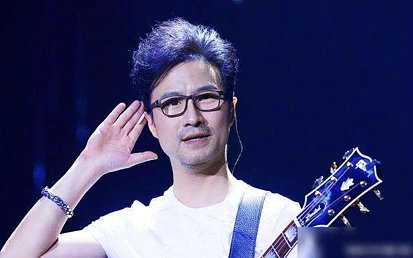 太惨了！汪峰被曝共计26次抢头条失败