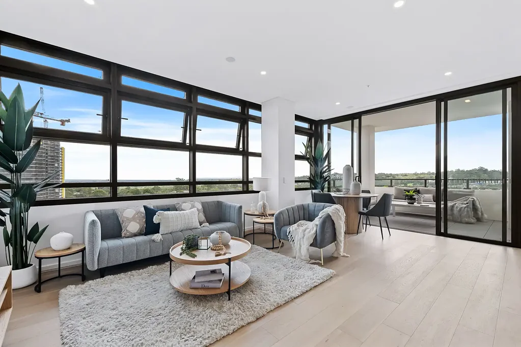 Castle Hill 3 Bedroom Luxury, Convenience & Uninterrupted Views