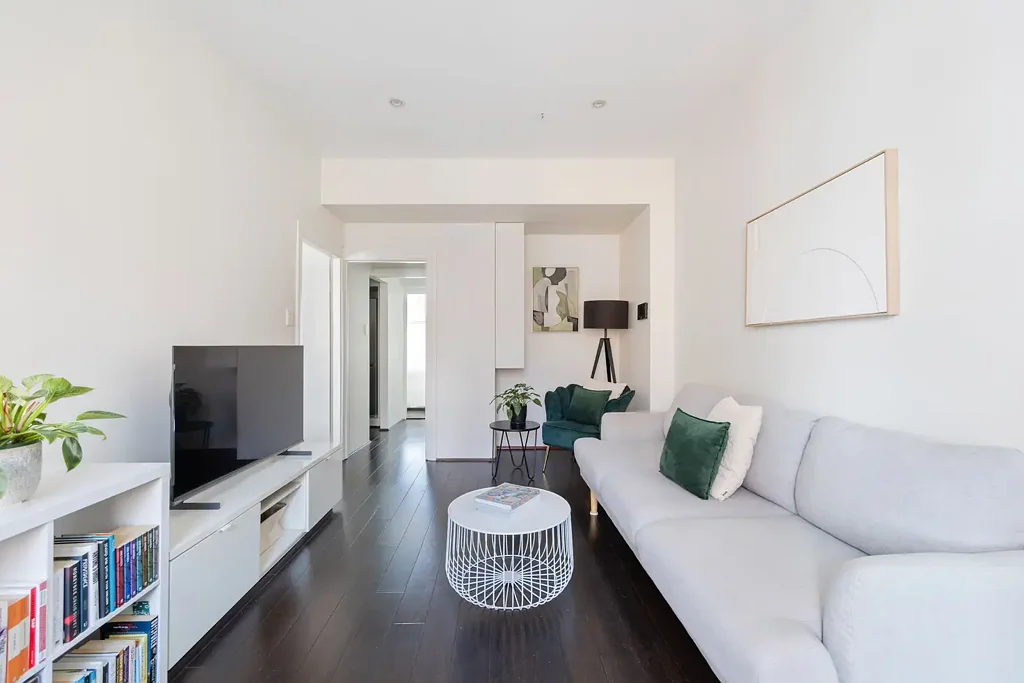 Darlinghurst 2 Bedroom Ultra central two-bedroom + study home in village heart