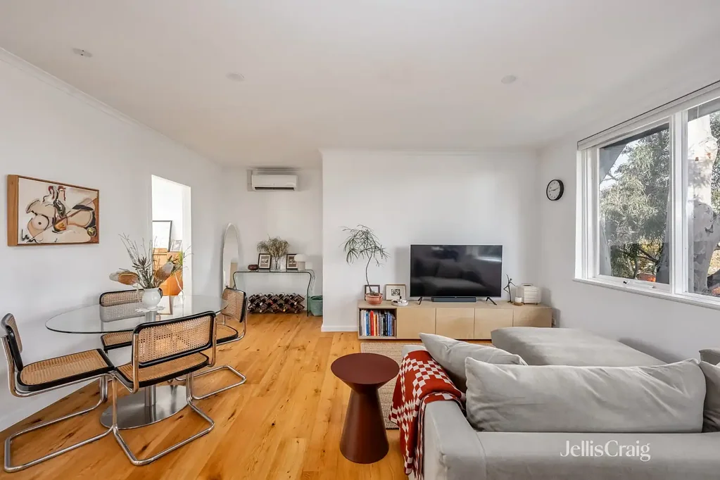 Top Floor Apartment in Fitzroy North – Light-Filled Living with Study Nook & Secure Parking
