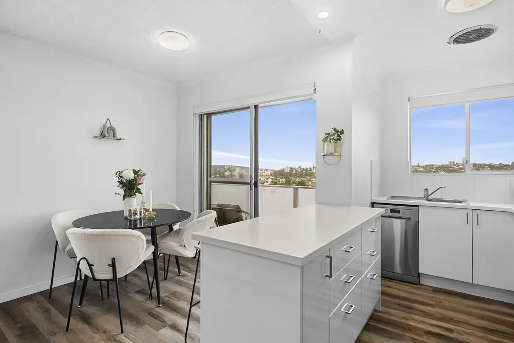 Relaxed Beachside Living Moments from Queenscliff Beach