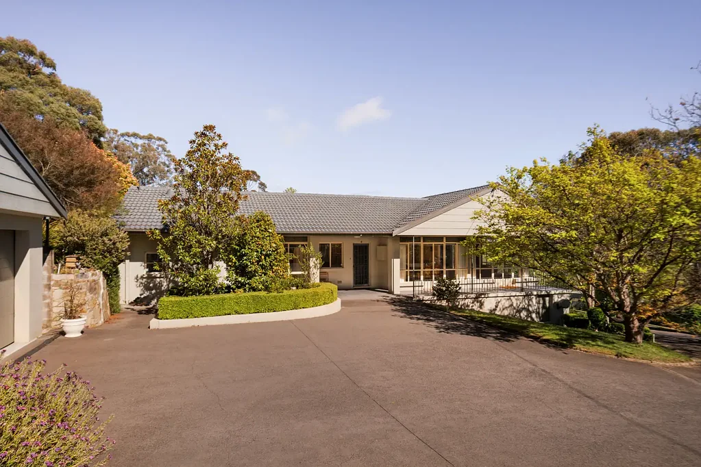 Lithgow 4कमरा Refined Family Living with Impressive Gardens
