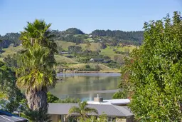 4 Opotoru Road, Raglan