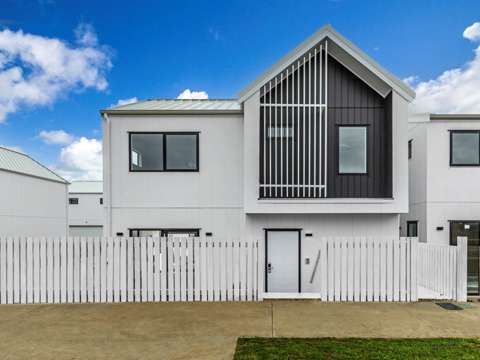 Hobsonville 5房  Brand New! Double Garage!