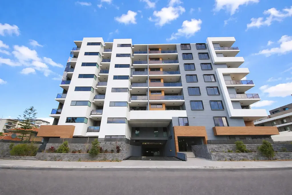 Warwick Farm 2Habitaciones Prime Location with district views!