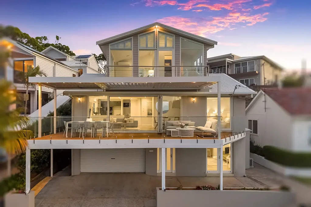 Coastal Living Between North Avoca & Terrigal