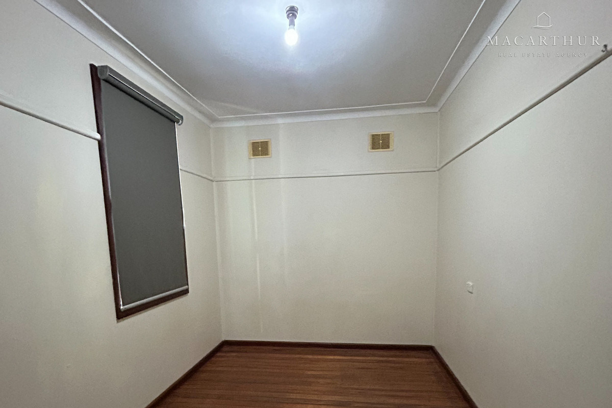 6 PHILLIP AV, MOUNT AUSTIN NSW 2650, 0 phòng ngủ, 0 phòng tắm, House