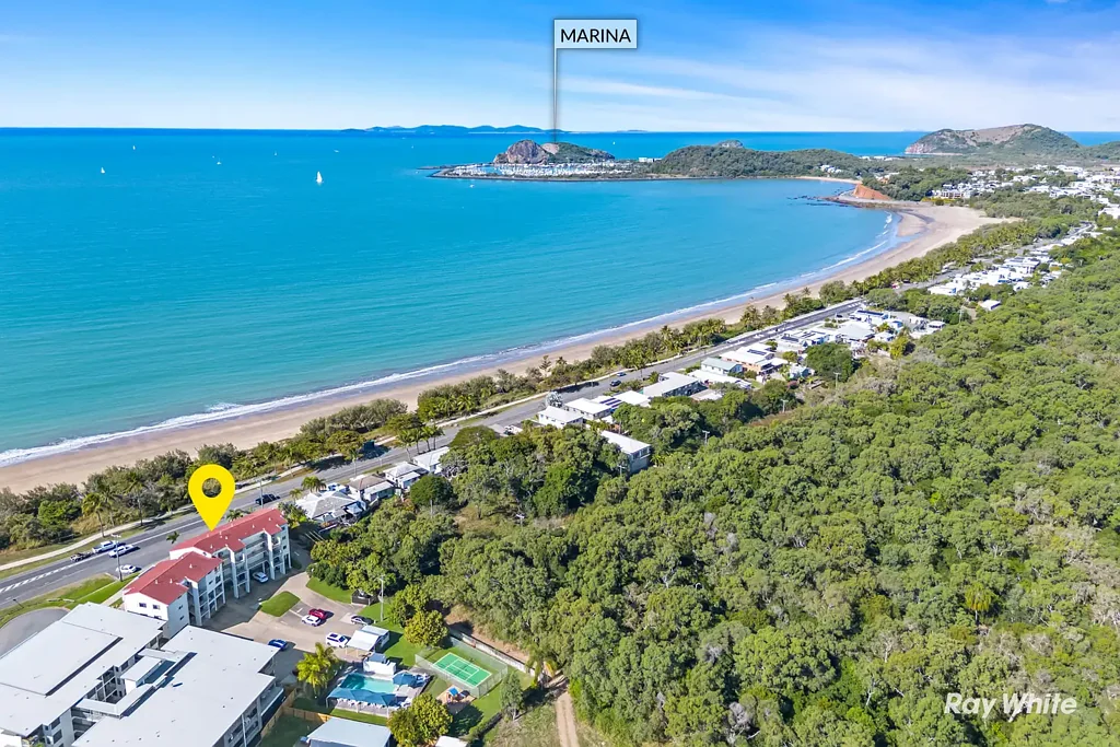 Lammermoor 1房  Beachside Living & Investment Opportunity - Fully Renovated Lammermoor Unit
