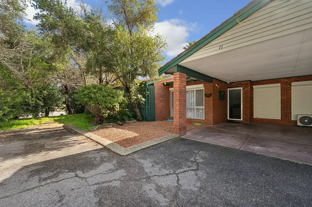 Armadale 2Zimmer Live in or Lease out