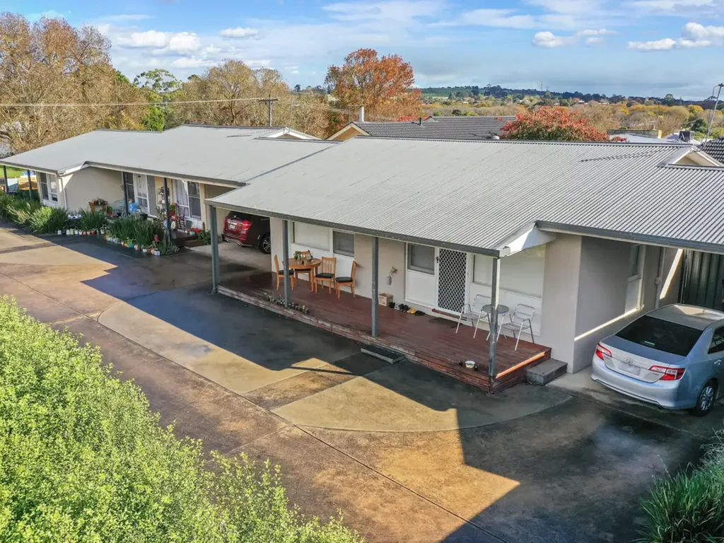 Camperdown 7Zimmer CALLING INVESTORS - 4 UNIT COMPLEX BECKONS