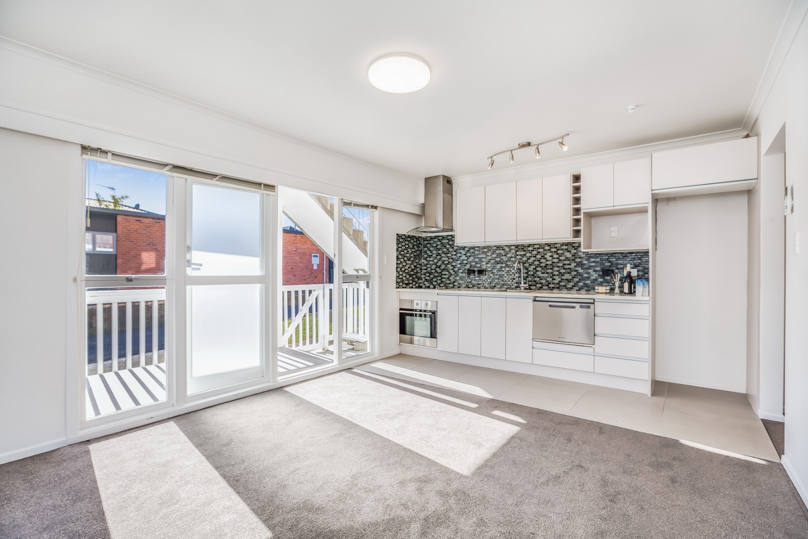 2/19 Thatcher Street, Mission Bay, Auckland, 2房, 1浴