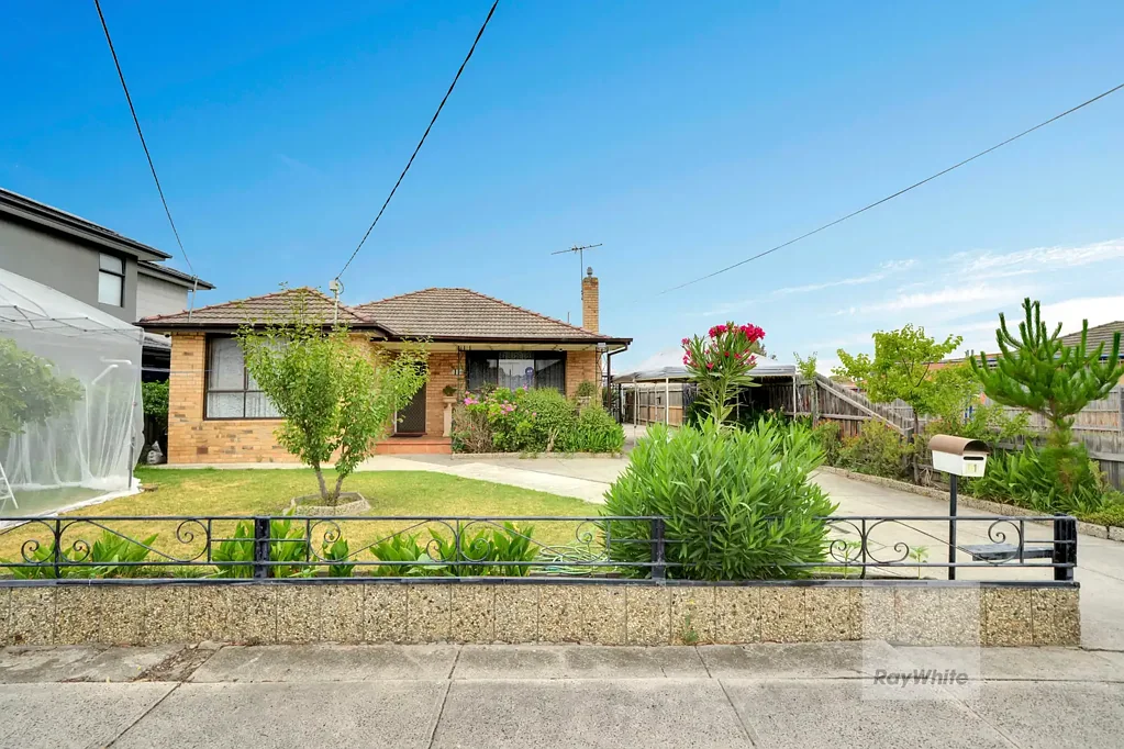 11 Walter Street, Hadfield, VIC 3046