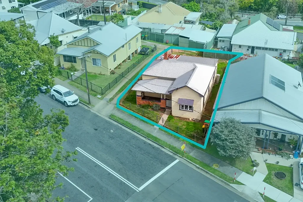 East Kempsey 3બેડરૂમ POTENTIAL, POTENTIAL, POTENTIAL!
