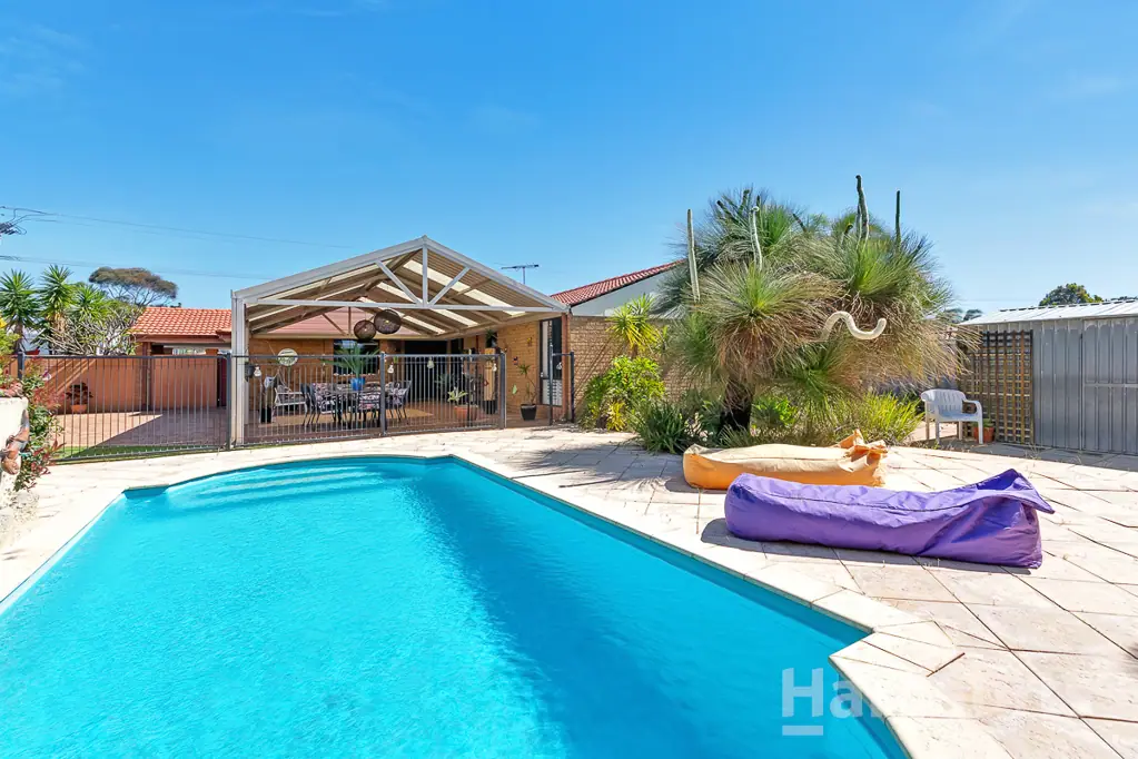 33 Adelaide Circle, Craigie, WA 6025