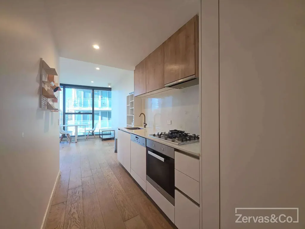 Modern City Apartment – Prime Location Near University & Gardens