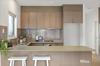 2/24 Strathallan Road, Macleod, VIC 3085, 2 Bedrooms, 2 Bathrooms, Unit