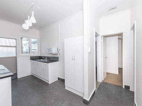 Epsom 2部屋 Double Grammar Zone! Spacious Brick! No Body Corp!
