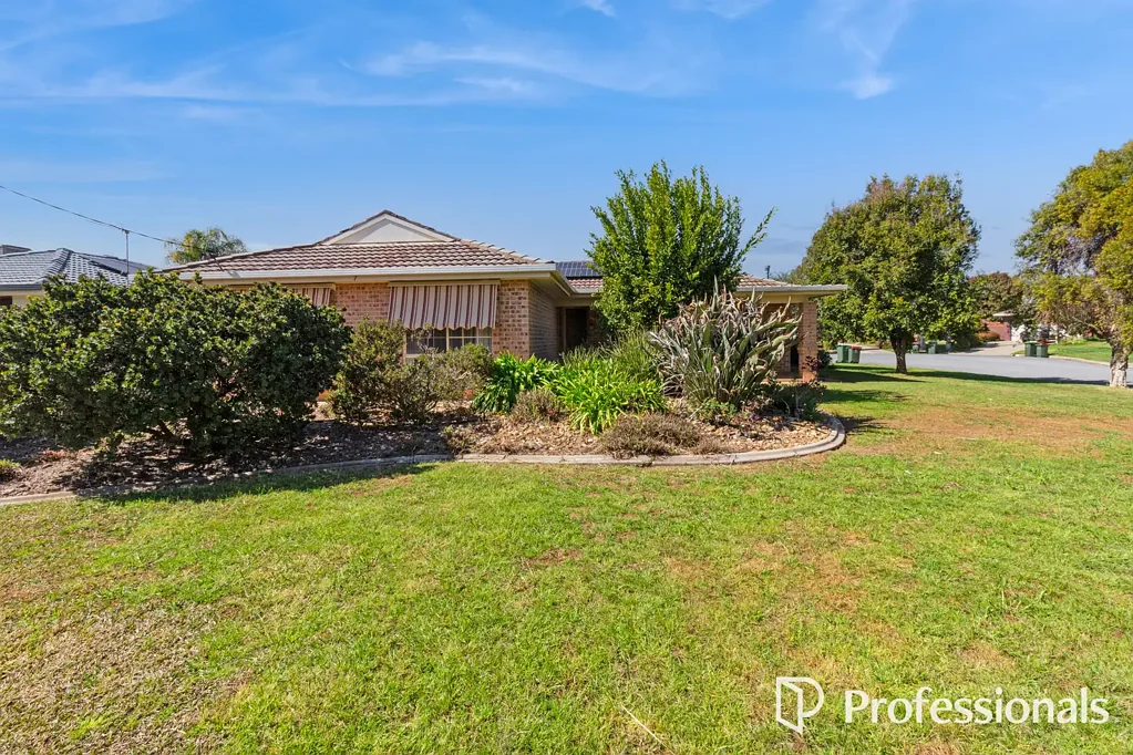 7 Nicholi Crescent, Lake Albert, NSW 2650