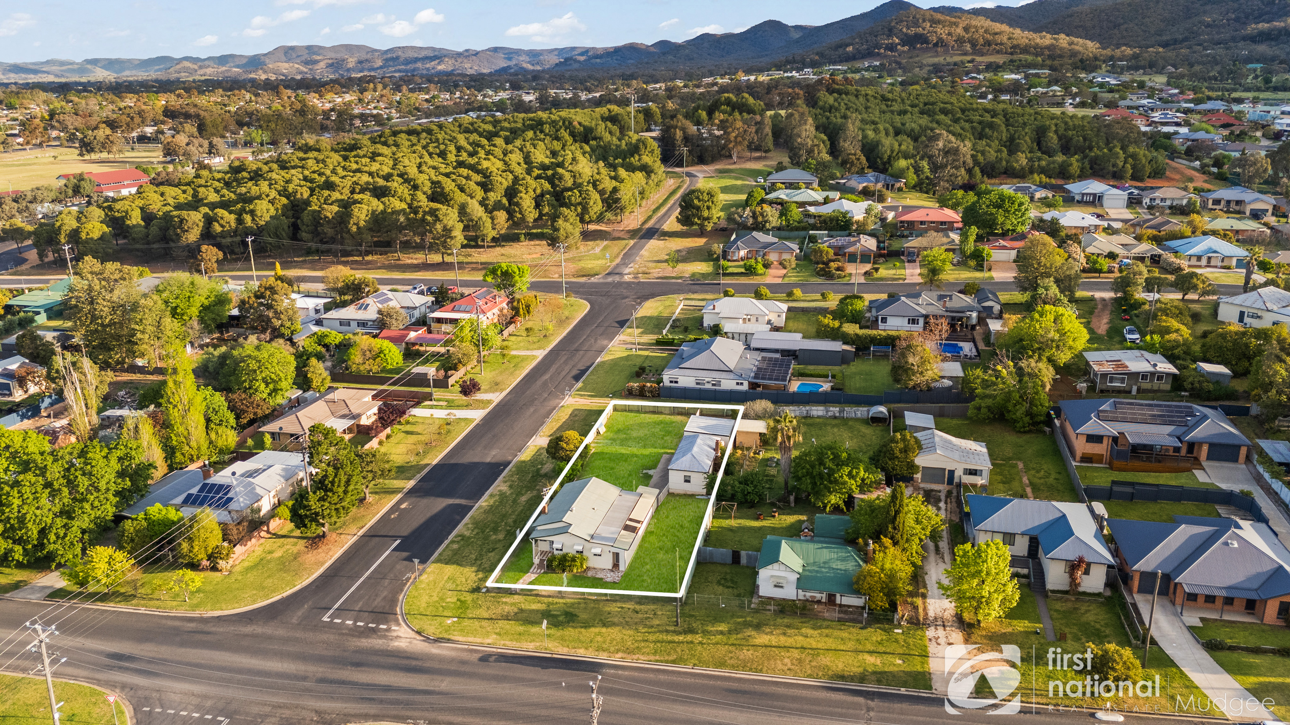 71 INGLIS ST, MUDGEE NSW 2850, 0房, 0浴, House