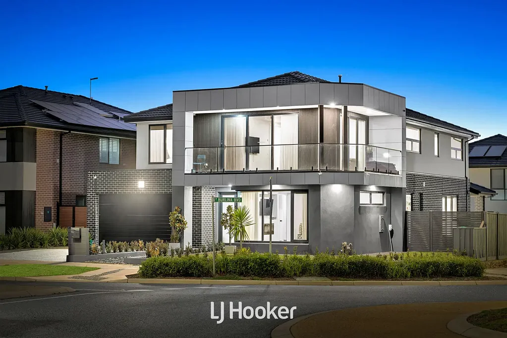 39 Burlina Boulevard, Clyde North, VIC 3978