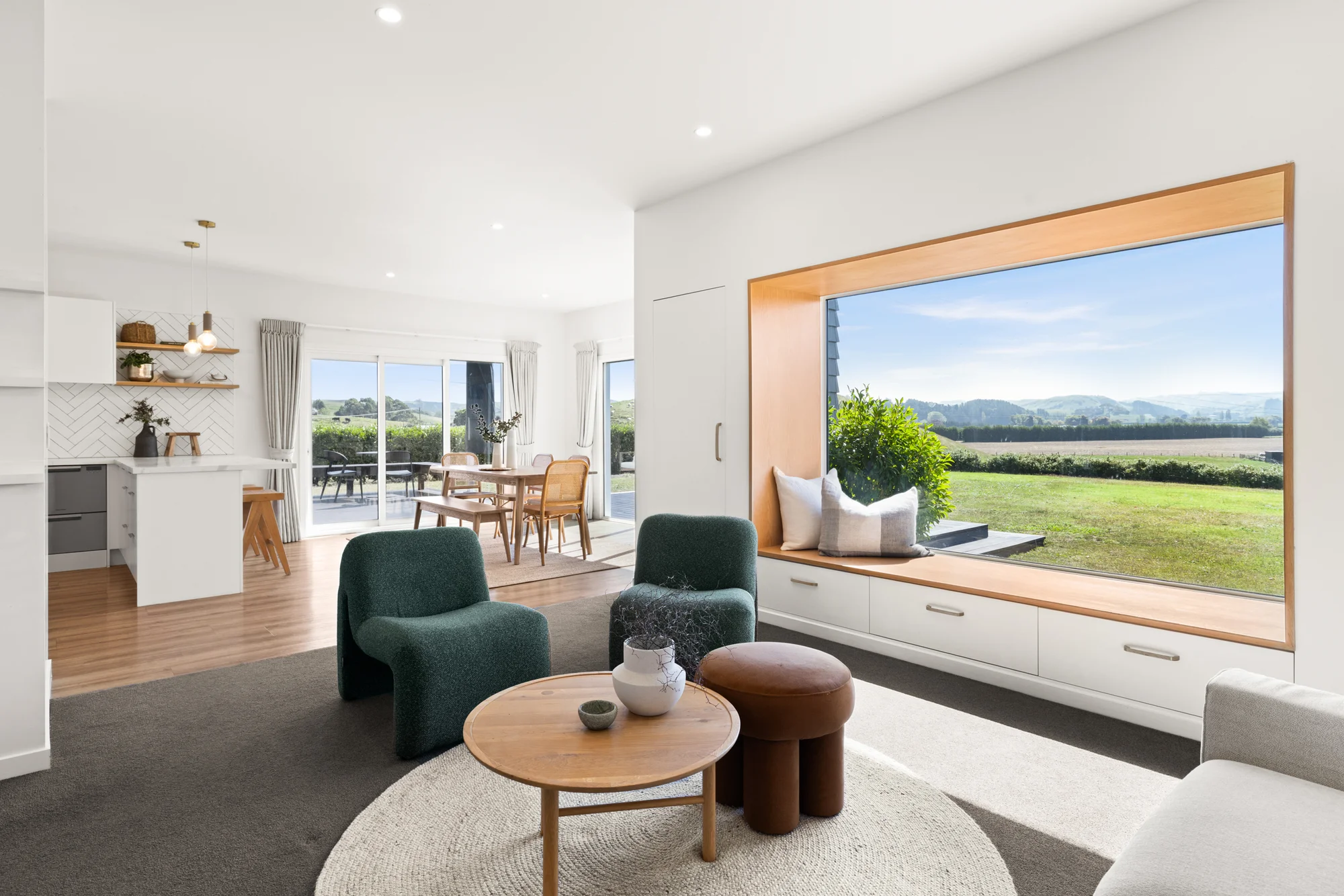 Poraiti 3Moenga Elevated Lifestyle Living Near Taradale