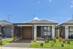 60 Ficus Street, The Ponds