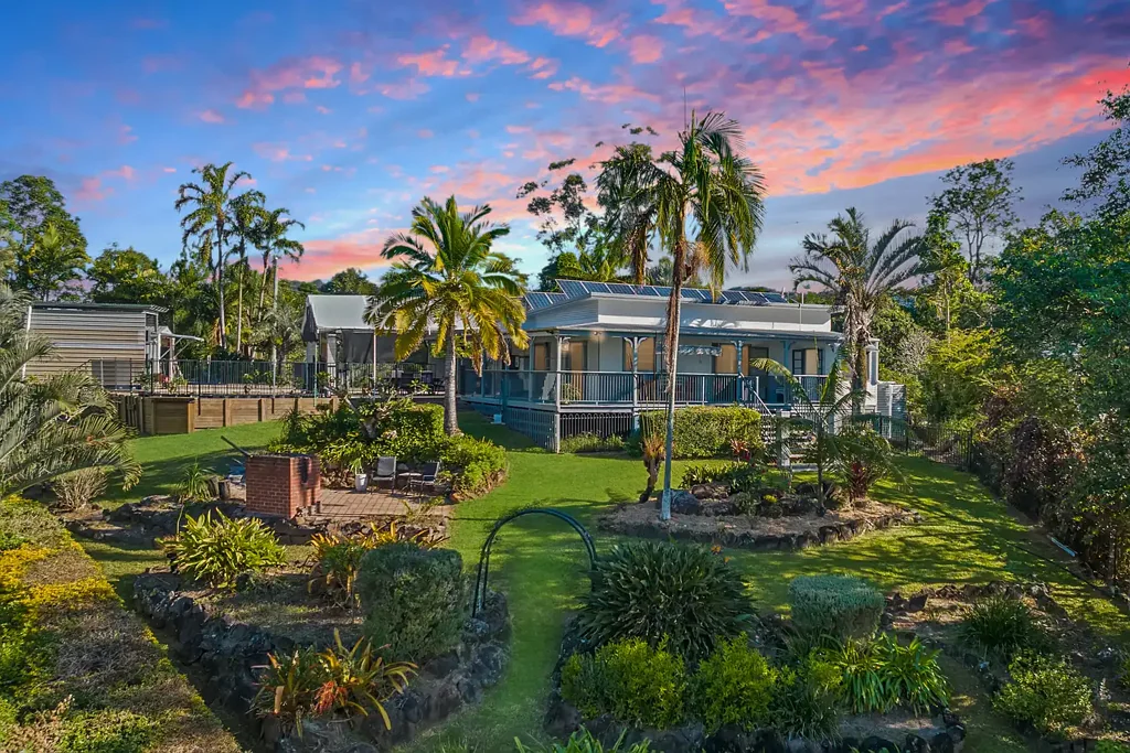 West Woombye 3침실 Your Hinterland Escape with Unlimited Potential