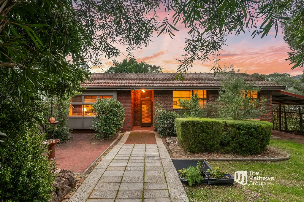 Kelmscott 4房  Retro Charm | Incredible Potential