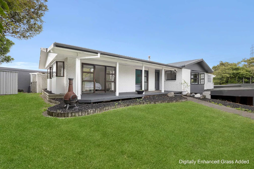 Whalers Gate 5房  Great family home with large workshop and garage
