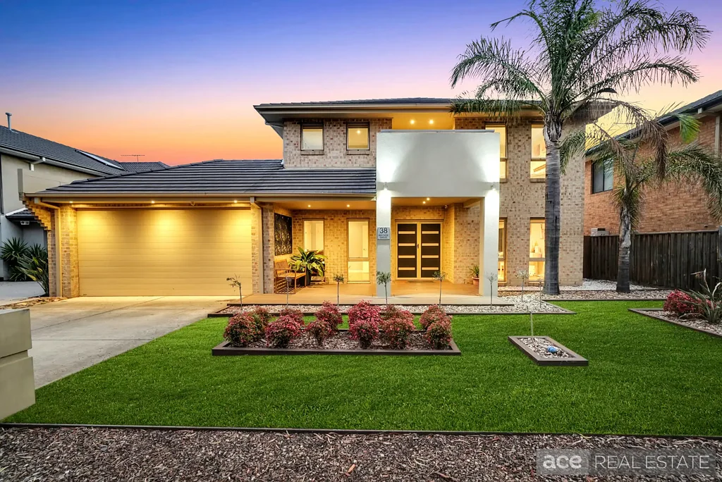 38 Bayside Drive, Point Cook, VIC 3030