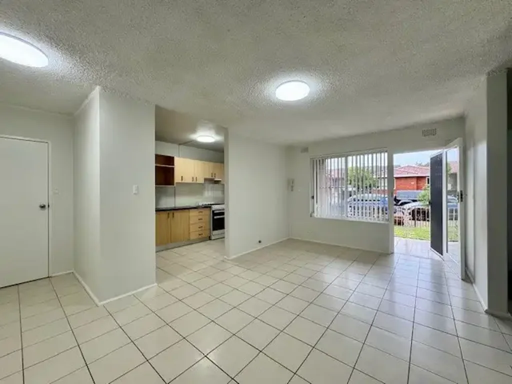 Updated 2 Bedroom Apartment