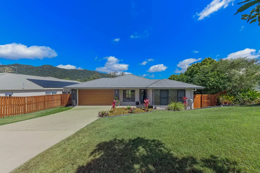 3 Helm Place, Cannon Valley, QLD 4800