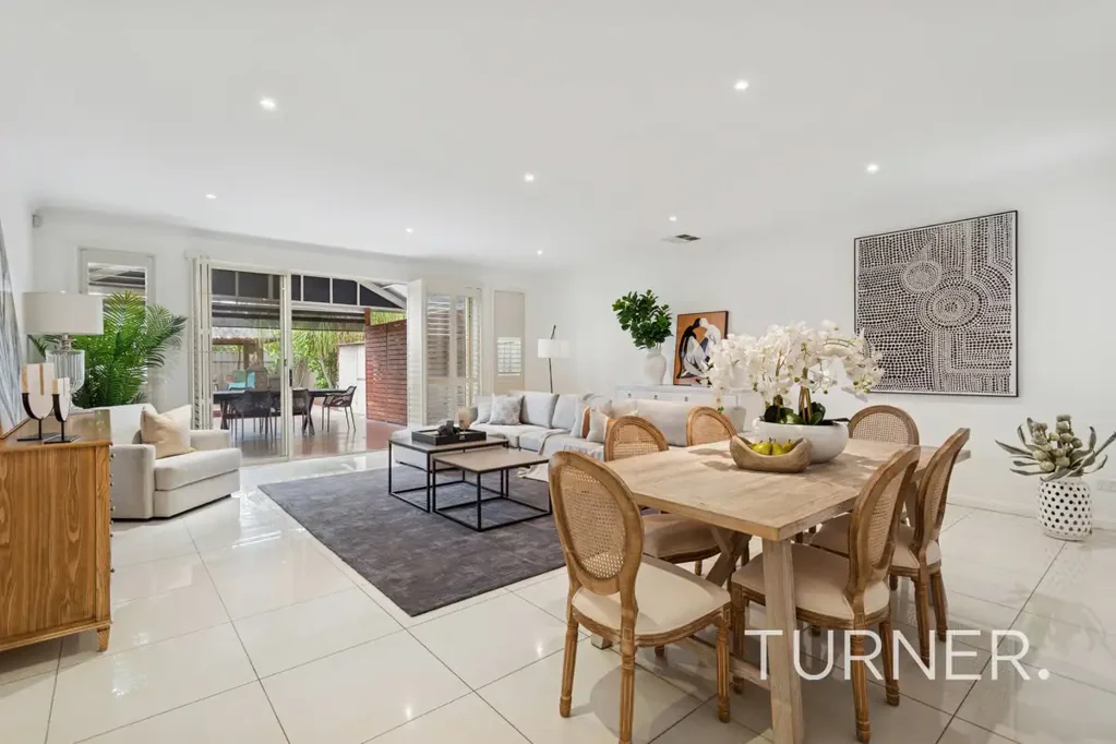 Hillcrest 3कमरा Spacious & Modern Family Sanctuary (Torrens title) in the Heart of Hillcrest